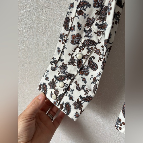 Wrangler Retro | Pearl Snap | Women’s small | Paisley - Picture 7 of 7